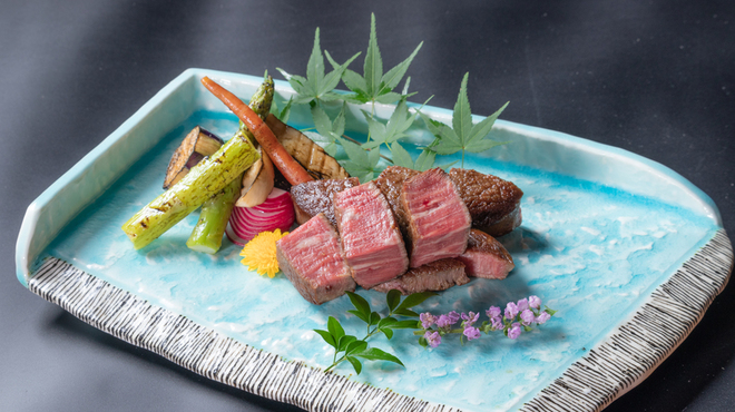 八重洲 和牛 すき焼き しゃぶしゃぶ 美月 - メイン写真: