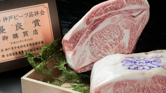 八重洲 和牛 すき焼き しゃぶしゃぶ 美月 - 料理写真: