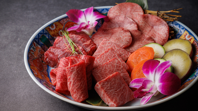 炭火和牛焼肉もうもう亭 - メイン写真:
