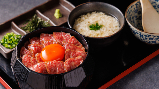 炭火和牛焼肉もうもう亭 - メイン写真: