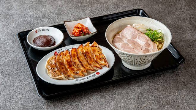ぎょうざの店 ひょうたん - 料理写真: