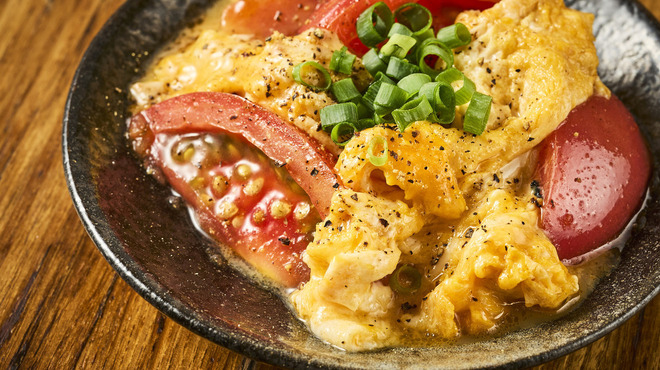 大衆酒場 もつ焼きと肉刺し ぶた横丁 - メイン写真: