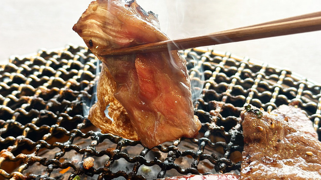 焼肉うしお 三軒茶屋 本店 - メイン写真: