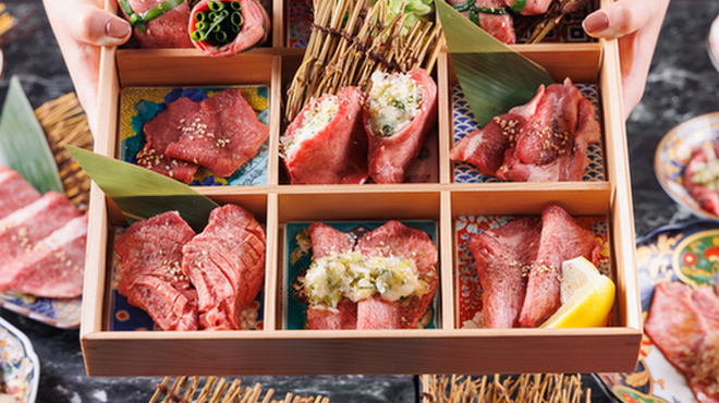 厚切り仙台牛タンと黒毛和牛食べ放題 焼肉倶楽部 - メイン写真: