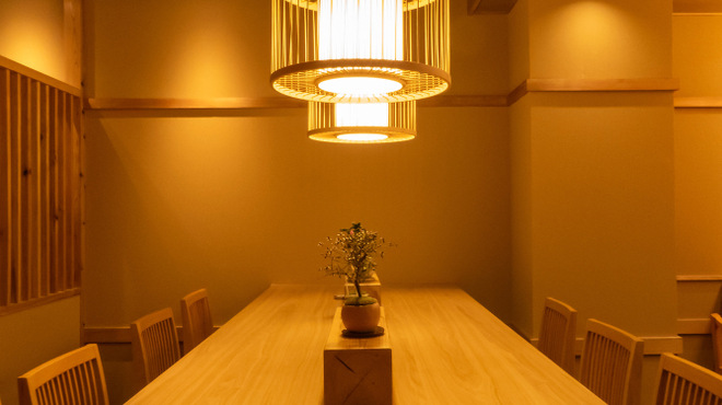 冠地鶏とかぼす平目 とよの本舗 - メイン写真: