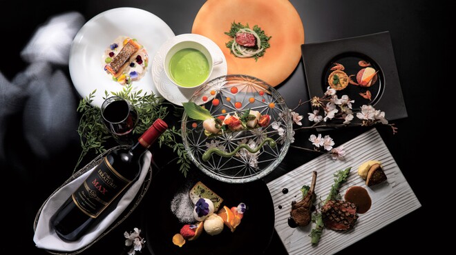 オールデイダイニング ハーモニー - 料理写真:2025年3～5月　摩天楼ディナーコース