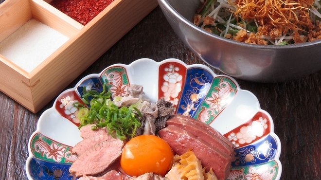 新宿焼肉 ホルモンいのうえ - メイン写真: