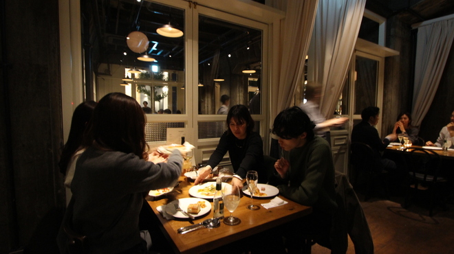 MONIQUE - メイン写真: