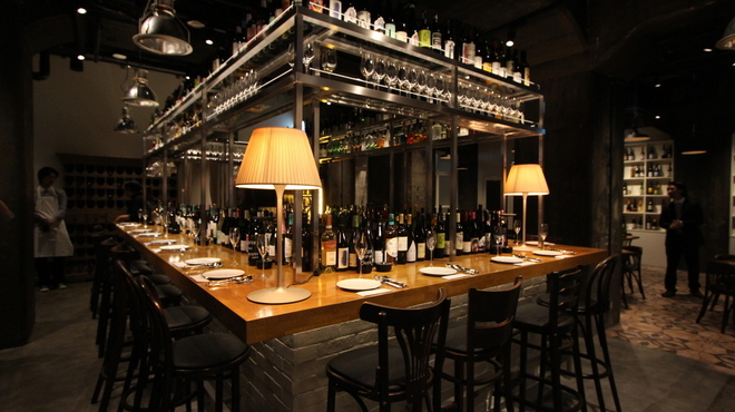 MONIQUE - メイン写真: