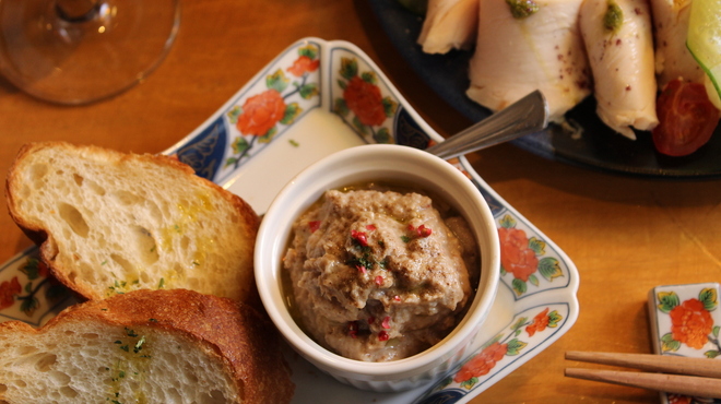 和伊ん食堂 ハコ - メイン写真: