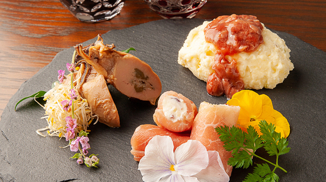 カモシヤ - メイン写真: