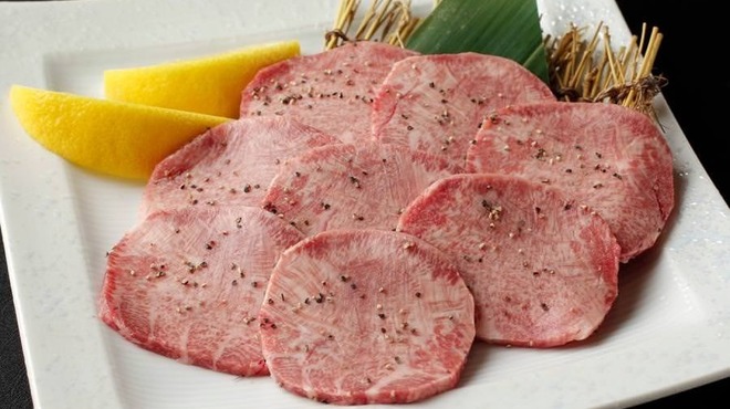 炭火焼肉 牛ライフ - メイン写真: