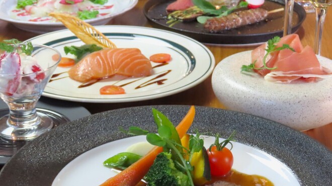 Sake Wine 洋食堂サリエ - メイン写真: