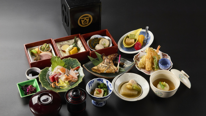 百足屋 - メイン写真: