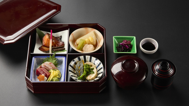 百足屋 - 料理写真:日替わり御膳