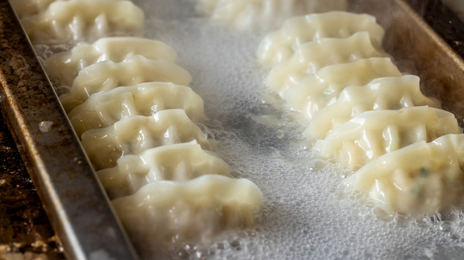 金の餃子酒場 - メイン写真: