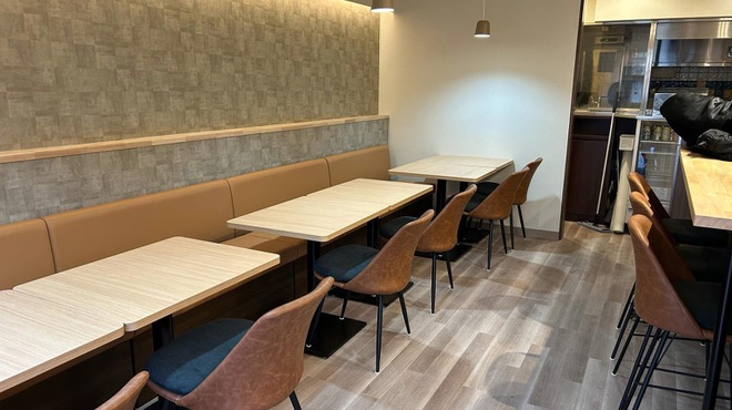 麺と肴 担々麺 ぺん坊 - メイン写真: