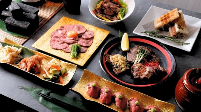 炭火焼き 牛タン酒場 いけたん - メイン写真: