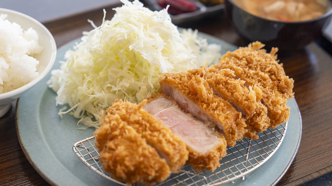 厚切りとんかつ 厚とん - メイン写真: