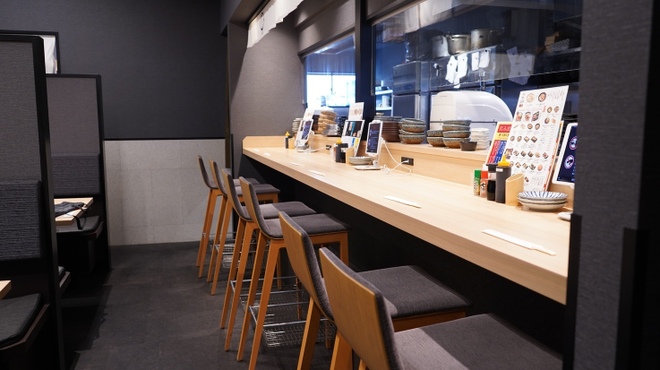 焼きとり居酒屋 どんどん - メイン写真: