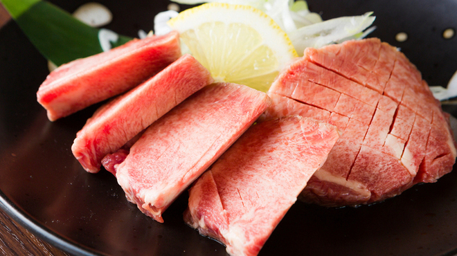 黒毛和牛 焼肉・ホルモン 独眼牛 - メイン写真: