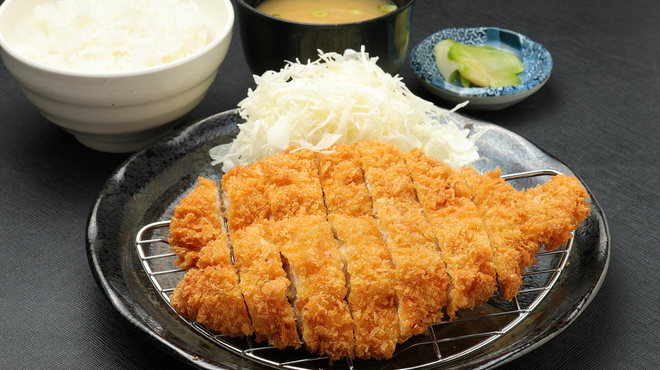 とんかつ かつまる - メイン写真: