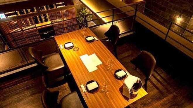 旬の鮮魚ともつ鍋 博多やまや - メイン写真: