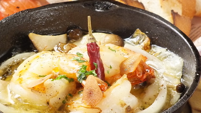 昼はスパイスカレー夜はチーズ&ワインバル アチャパンナ - メイン写真: