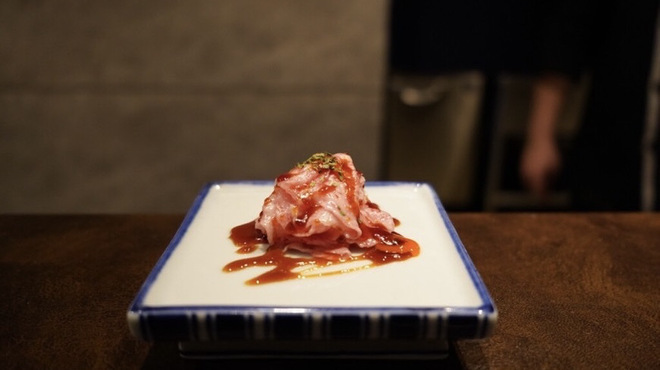 焼肉やまちゃん - 料理写真:サーロインのユッケ