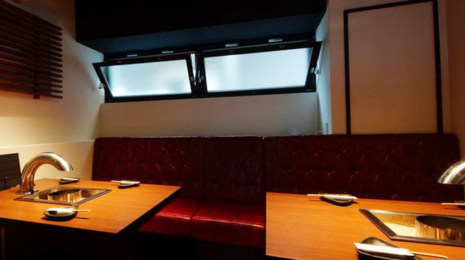 熟成ホルモン・山形牛 炭火焼肉 牛語 - メイン写真: