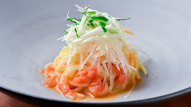 メルモーゾ ダ ドロカワ - 料理写真:独活　うるい　フルーツトマトのスパゲッティーニ