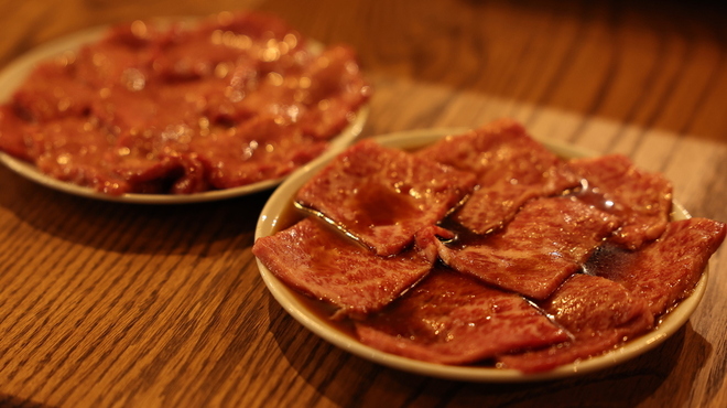 京橋 焼肉褒美 - メイン写真: