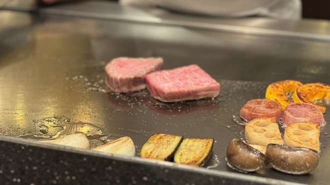 コッコラーレ 鉄板焼き - 料理写真: