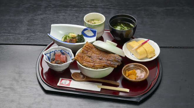 本格炭火焼うなぎ 近江牛 沙羅 - メイン写真: