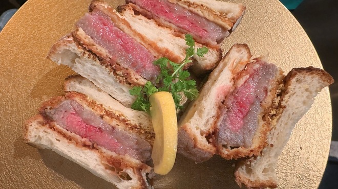 お肉と私の酒場 ハセガワ - メイン写真: