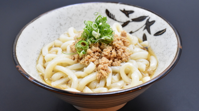 もつ焼きと牛だしおでん 酒場と金 - メイン写真: