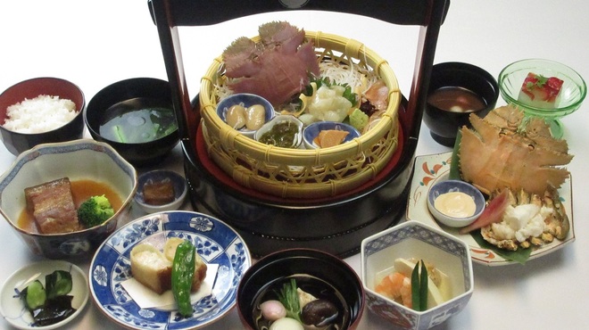 長崎卓袱浜勝 - 料理写真:ウチワエビあじさい卓袱2504