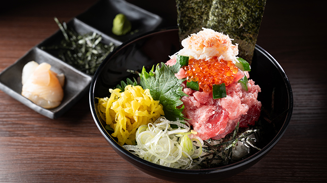 佃瀧三郎 さかなめし - 料理写真:参海丼（上）