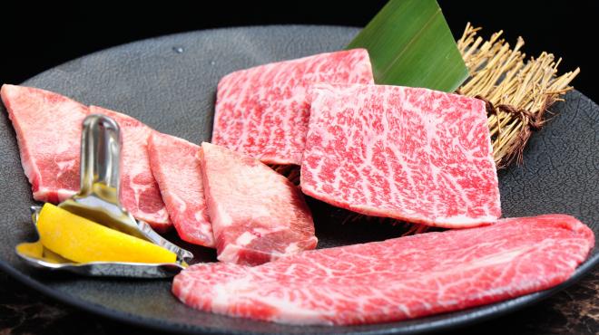 焼肉ルーレ - メイン写真: