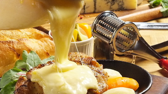 昼はスパイスカレー夜はチーズ&ワインバル アチャパンナ - メイン写真: