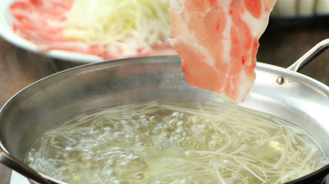 泳ぎイカと炭火 九州うまか - メイン写真: