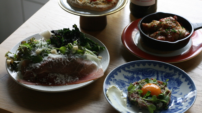 B STORE - メイン写真: