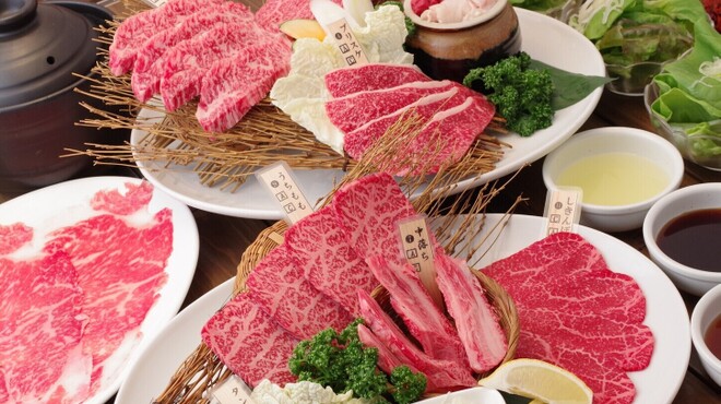 和牛一頭買焼肉房家 - メイン写真: