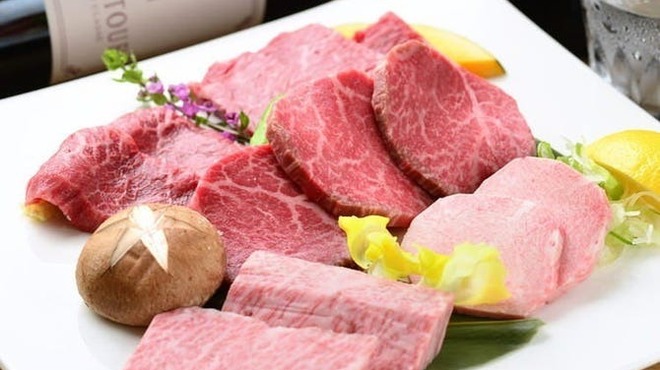 焼肉 梨久 - メイン写真: