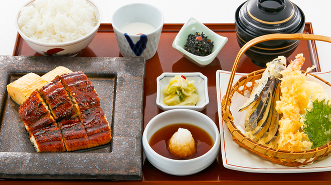 おもてなしとりよし - 料理写真: