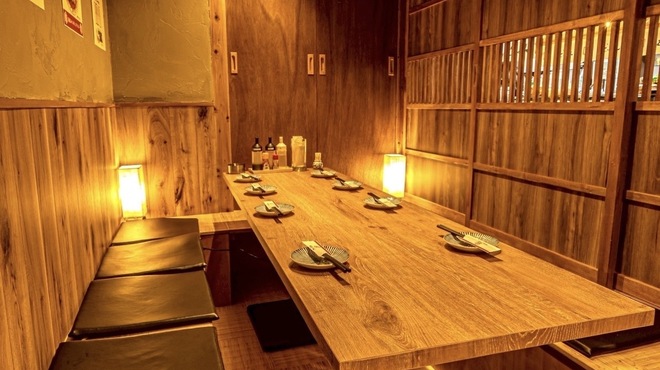 餃子酒場 肉汁とっつぁん - メイン写真: