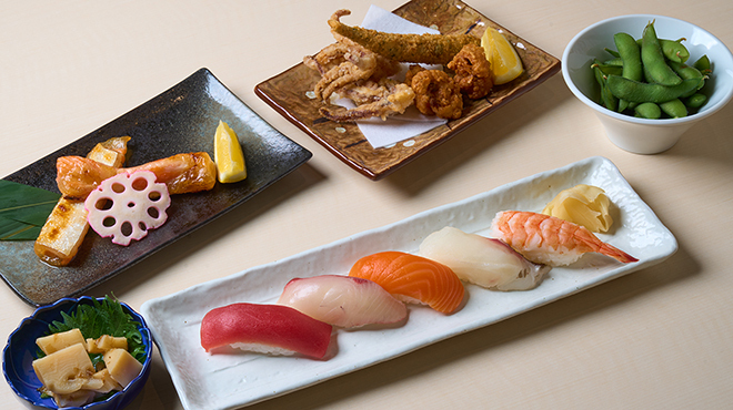 函館 まるかつ水産 - メイン写真: