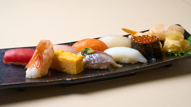 函館 まるかつ水産 - メイン写真: