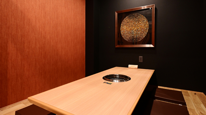 個室焼肉 鉢屋 - メイン写真: