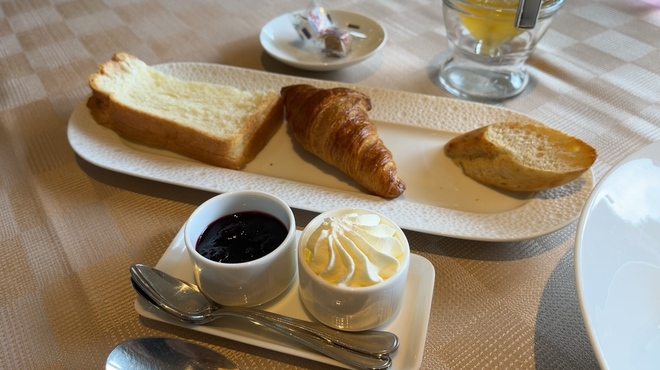 THE HIRAMATSU HOTELS&RESORTS - 料理写真: